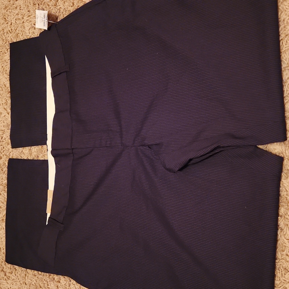 NWT Old Navy Black With Lighter Pinstripe Pants womans Size 14 - Picture 3 of 9